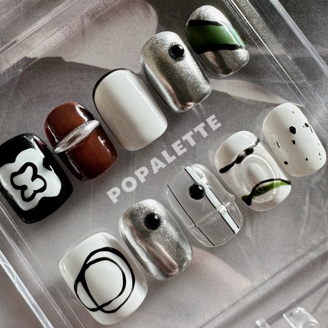 Silver Black Abstract Doodles Multicolour Press On Nails - POPALETTE