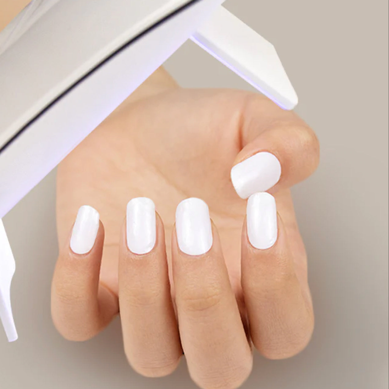 SOLID WHITE - SEMI-CURED GEL NAIL STICKERS 20 STRIPS